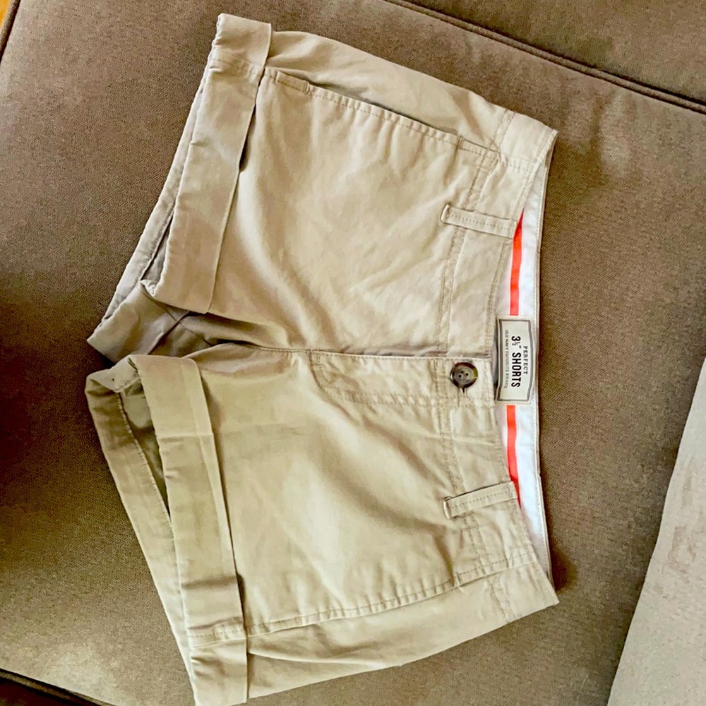 Old Navy Perfect 3 1/2 shorts